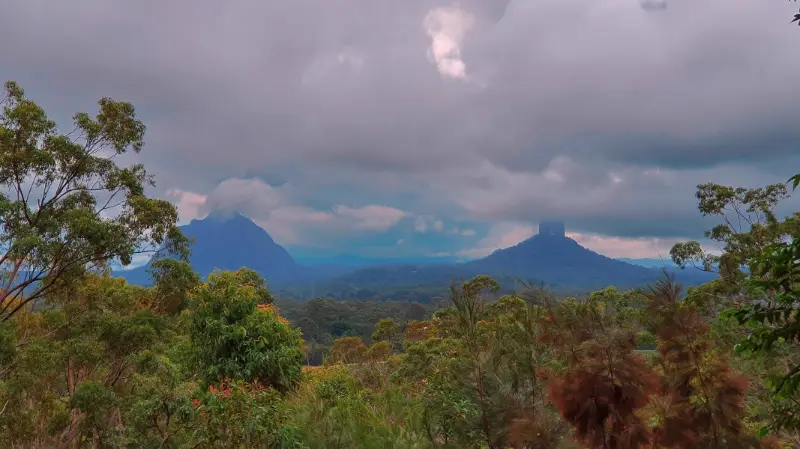 Glass House Mountains National Park: Tibrogargan Circuit