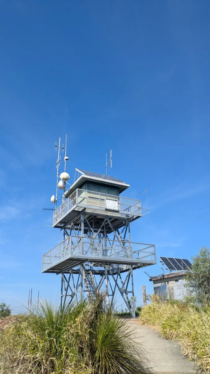 Glass House Mountains National Park: Mt Beerburrum Summit Walk