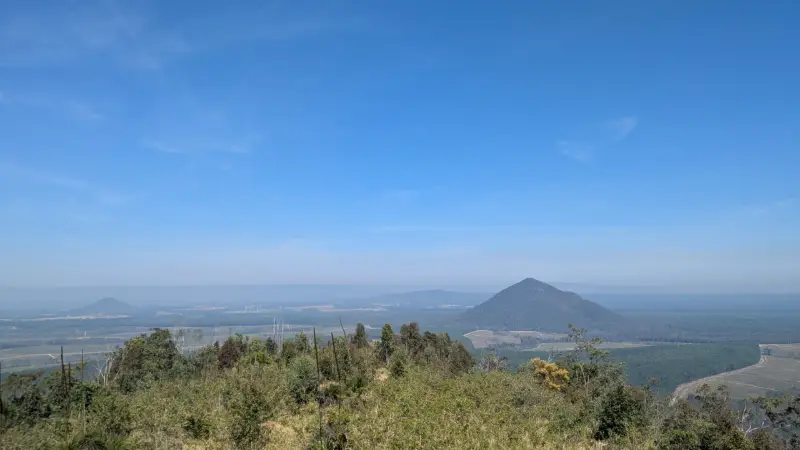 Glass House Mountains National Park: Mt Beerburrum Summit Walk
