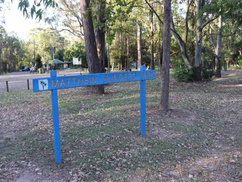 Glass House Mountains National Park: Mathew Flinders Park to Jack Ferris Lookout