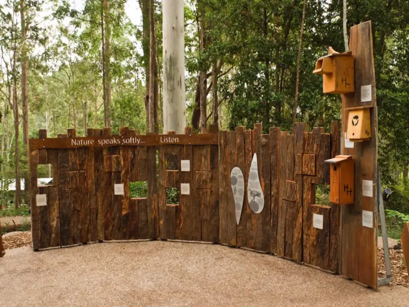 Maroochy Regional Bushland Botanic Garden: Whipbird walk 
