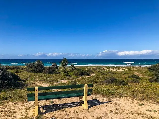 Castaways Beach to Sunrise Beach Trail