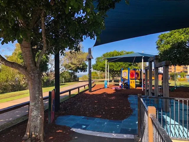 Coastal Pathway: Golden Beach Esplanade